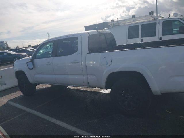 Toyota Tacoma Sr5 V6 Image 17