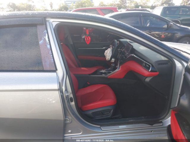 Toyota Camry Xse V6 Image 4