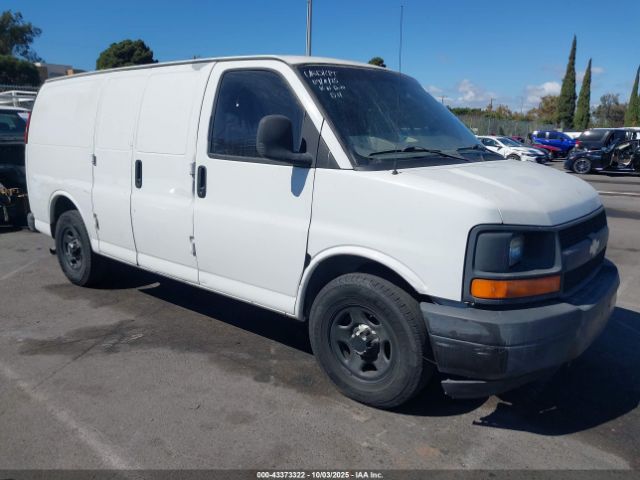 Chevrolet Express Image 1