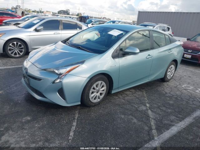 Toyota Prius Two Image 8