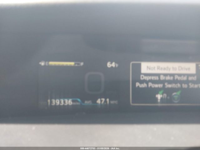 Toyota Prius Two Image 7