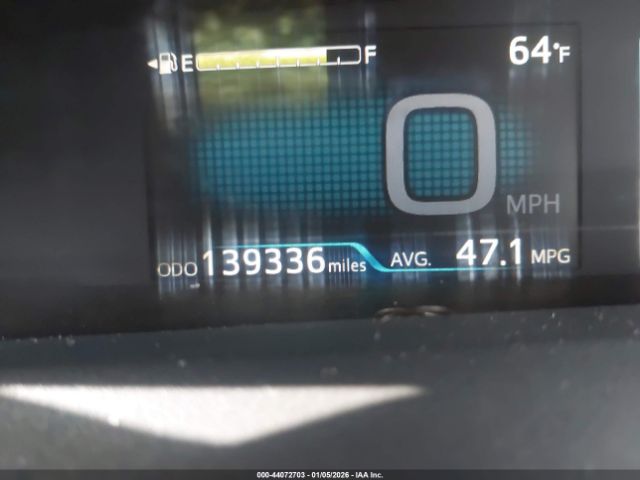 Toyota Prius Two Image 5