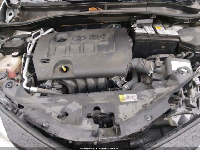 Toyota C-HR Xle Image 13