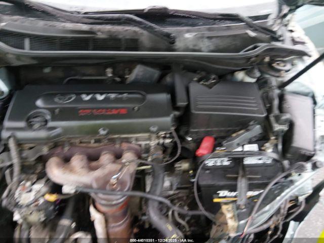 Toyota Camry Le Image 16