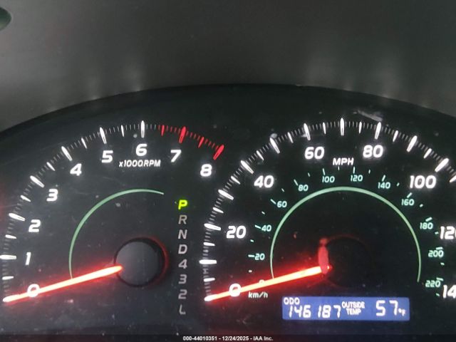 Toyota Camry Le Image 15