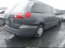 Toyota Sienna Le Image 3