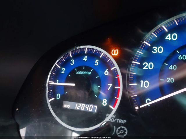 Toyota Sienna Le Image 2