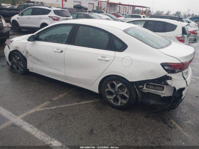 Kia Forte Lxs Image 14