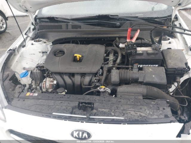 Kia Forte Lxs Image 8