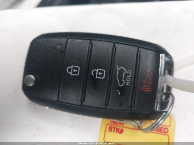 Kia Forte Lxs Image 4