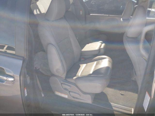 Toyota Sienna Xle 8 Passenger Image 16