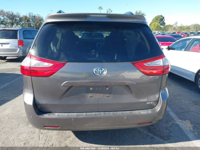 Toyota Sienna Xle 8 Passenger Image 12