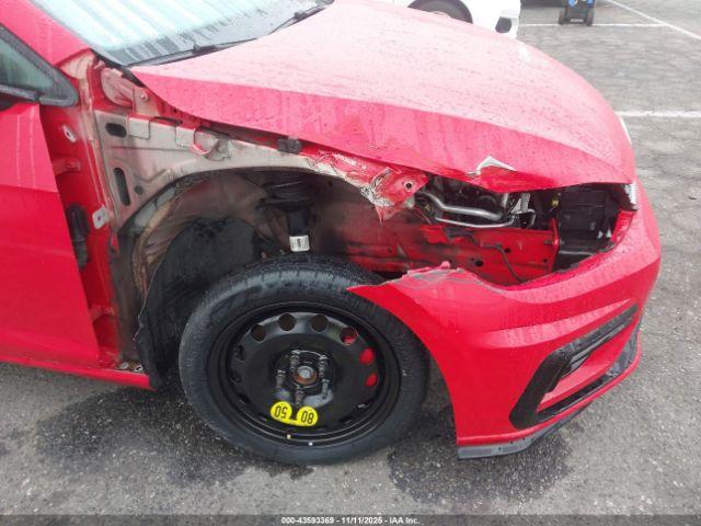 Volkswagen Golf S Image 16