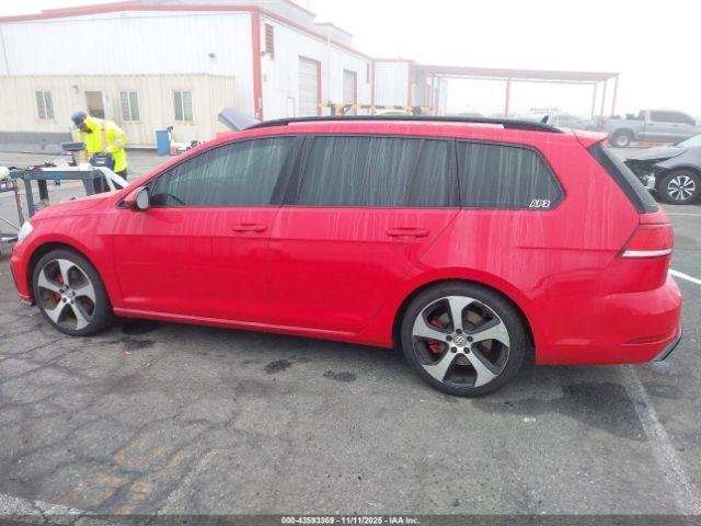 Volkswagen Golf S Image 13