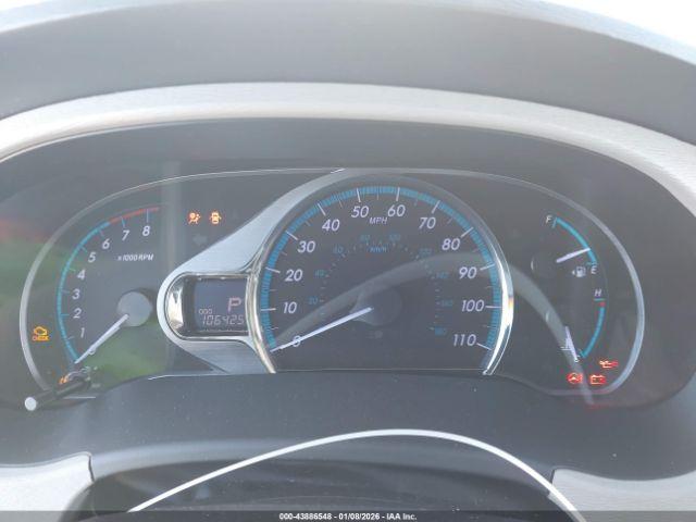 Toyota Sienna Xle V6 8 Passenger Image 18