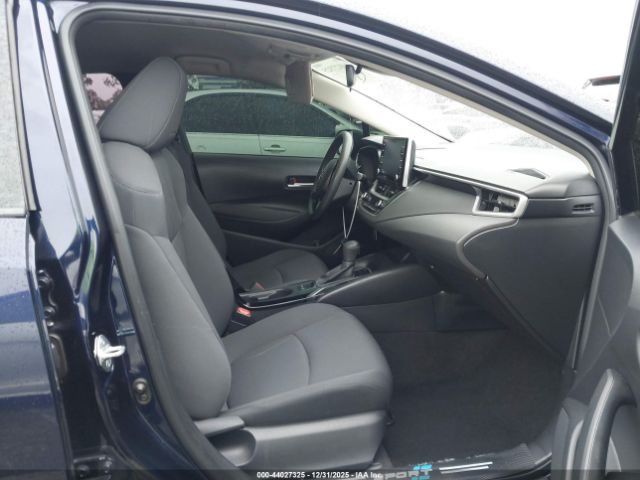 Toyota Corolla Le Image 10