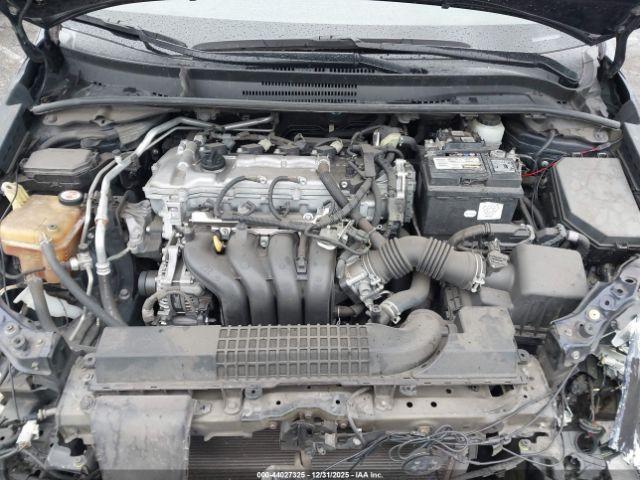 Toyota Corolla Le Image 4