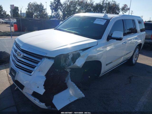 Cadillac Escalade Platinum Image 17