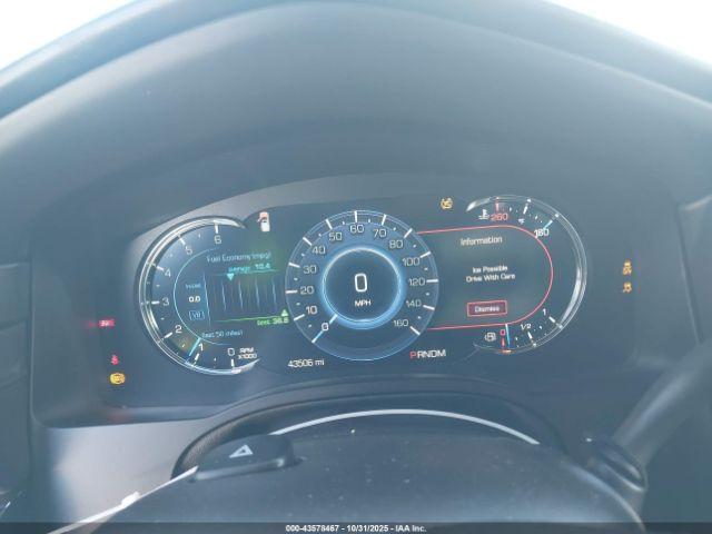 Cadillac Escalade Platinum Image 9