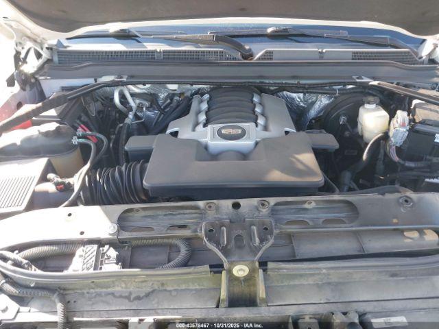 Cadillac Escalade Platinum Image 6