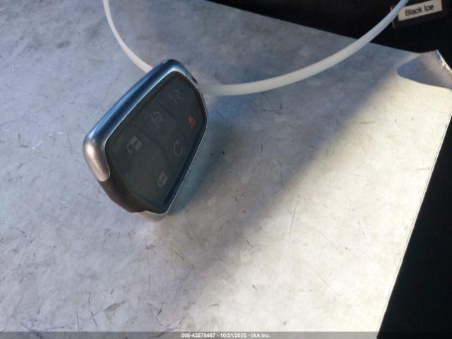 Cadillac Escalade Platinum Image 10