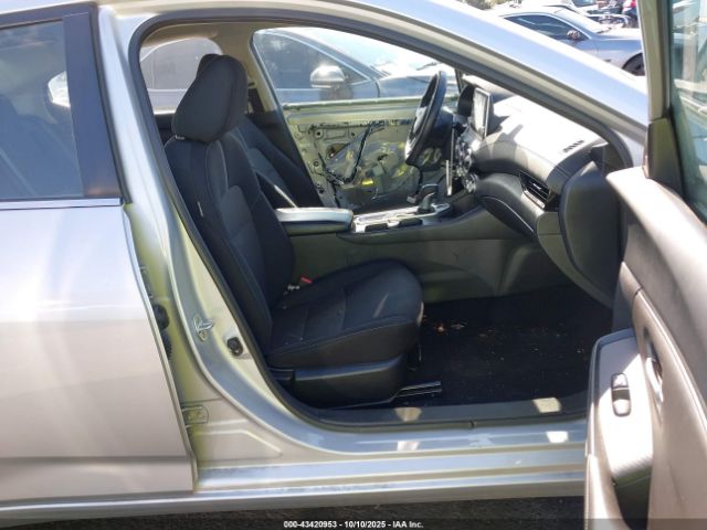 Nissan Sentra Sv Xtronic Cvt Image 6