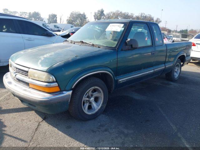 Chevrolet S-10 Ls Fleetside Image 5