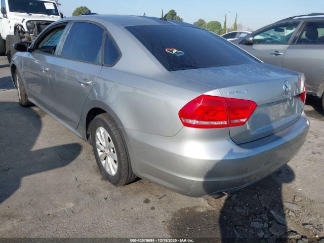 Volkswagen Passat 2.5l S Image 11