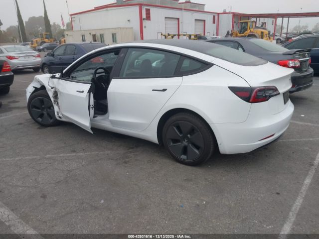 Tesla Model 3 Rear-wheel Drive Image 16