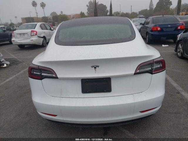 Tesla Model 3 Rear-wheel Drive Image 11
