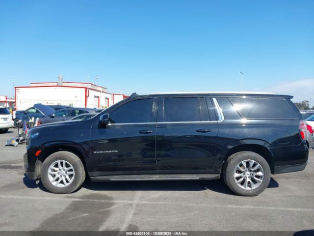 Chevrolet Suburban 2wd Lt Image 15