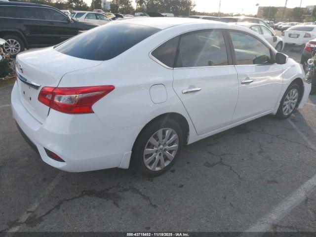 Nissan Sentra S Image 4