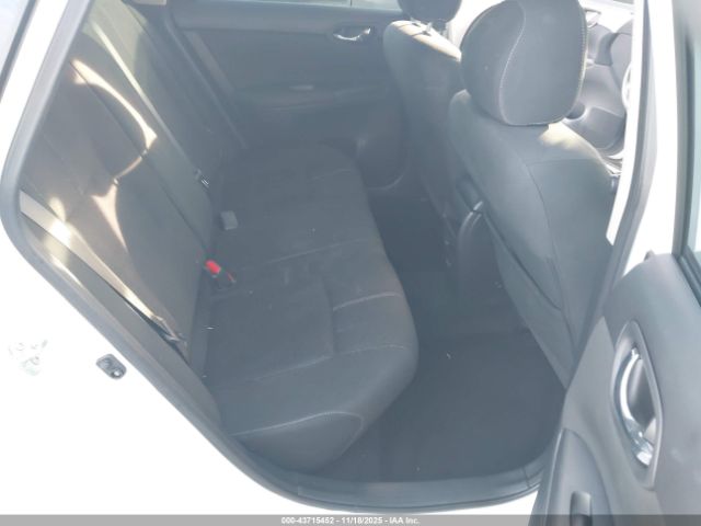 Nissan Sentra S Image 5