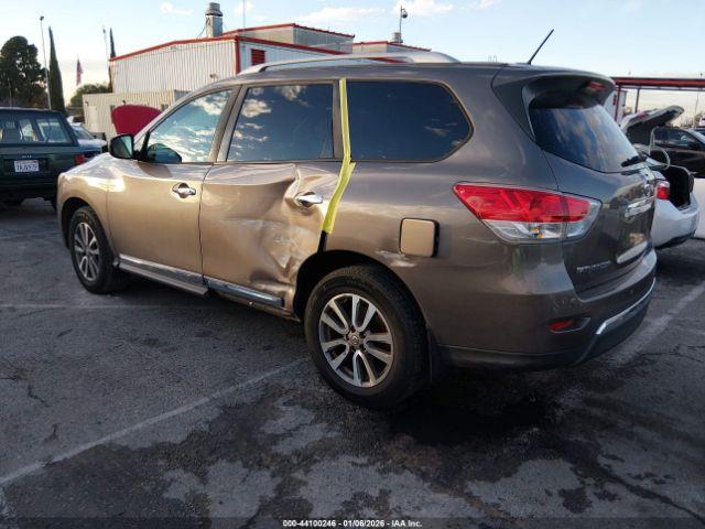 Nissan Pathfinder Sl Image 3