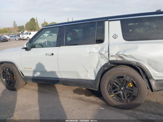 Rivian R1s Adventure Image 8