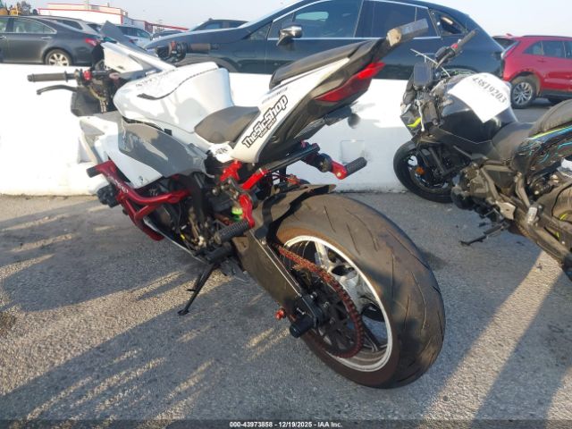 Kawasaki Zx636-e Image 4