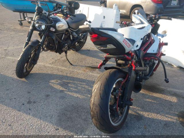 Kawasaki Zx636-e Image 10