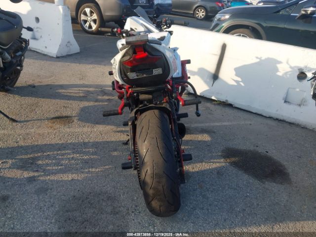 Kawasaki Zx636-e Image 3