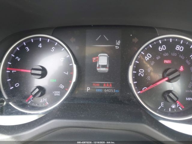 Toyota RAV4 Xle Premium Image 11