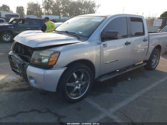 Nissan Titan Xe Image 2