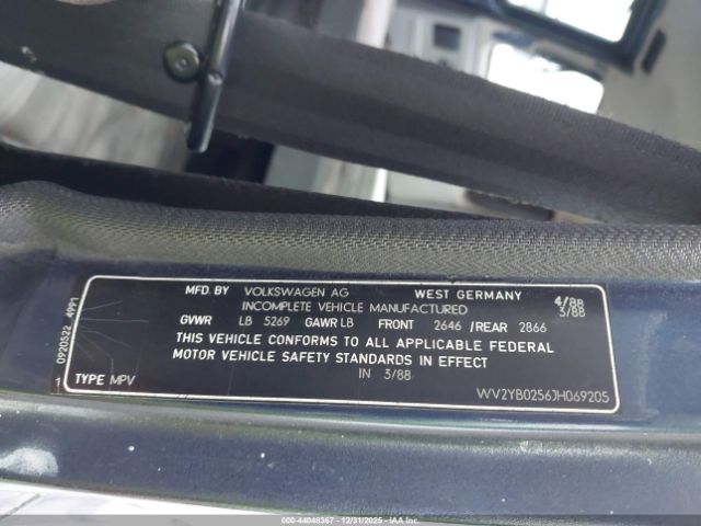 Volkswagen Vanagon Bus Image 10