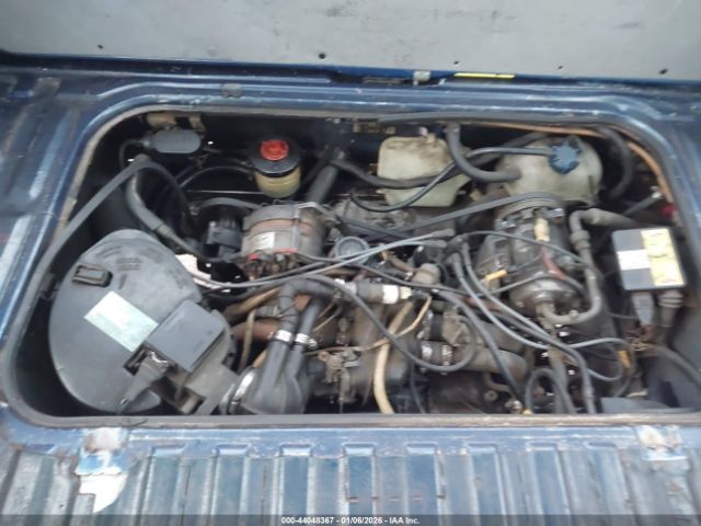 Volkswagen Vanagon Bus Image 3