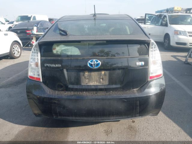 Toyota Prius Two Image 4