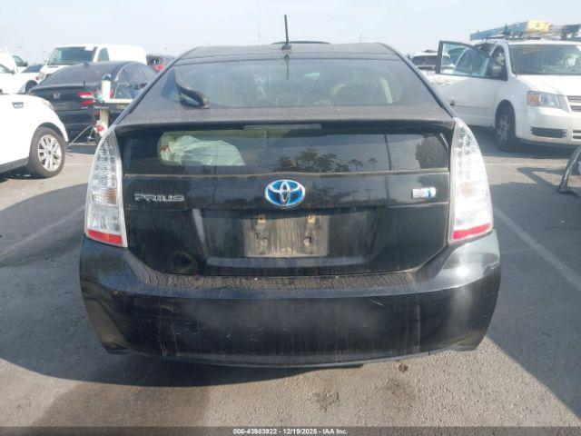 Toyota Prius Two Image 4