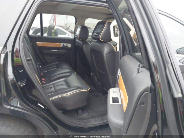 Lincoln MKX Image 16