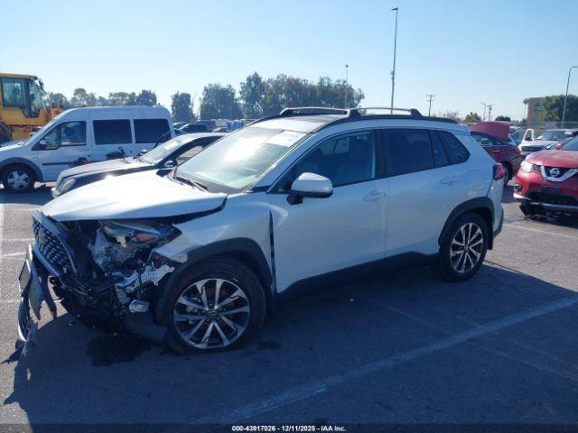 Toyota Corolla Xle Image 13