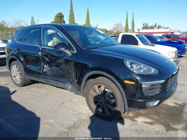  Salvage Porsche Cayenne