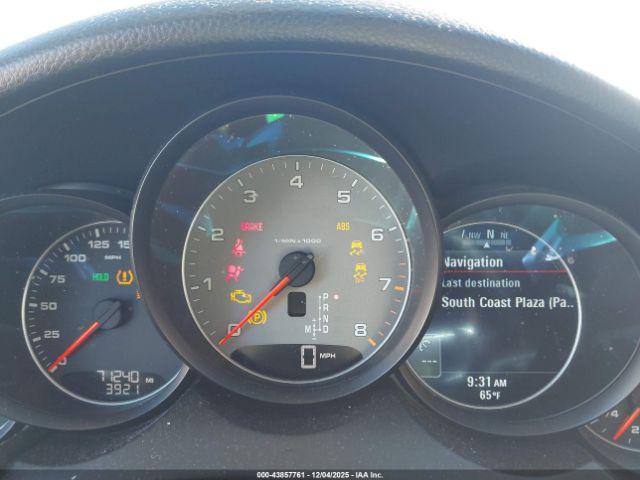 Porsche Cayenne S Image 16