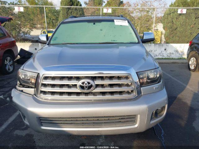 Toyota Sequoia Limited 5.7l V8 Image 16