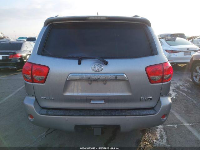 Toyota Sequoia Limited 5.7l V8 Image 11